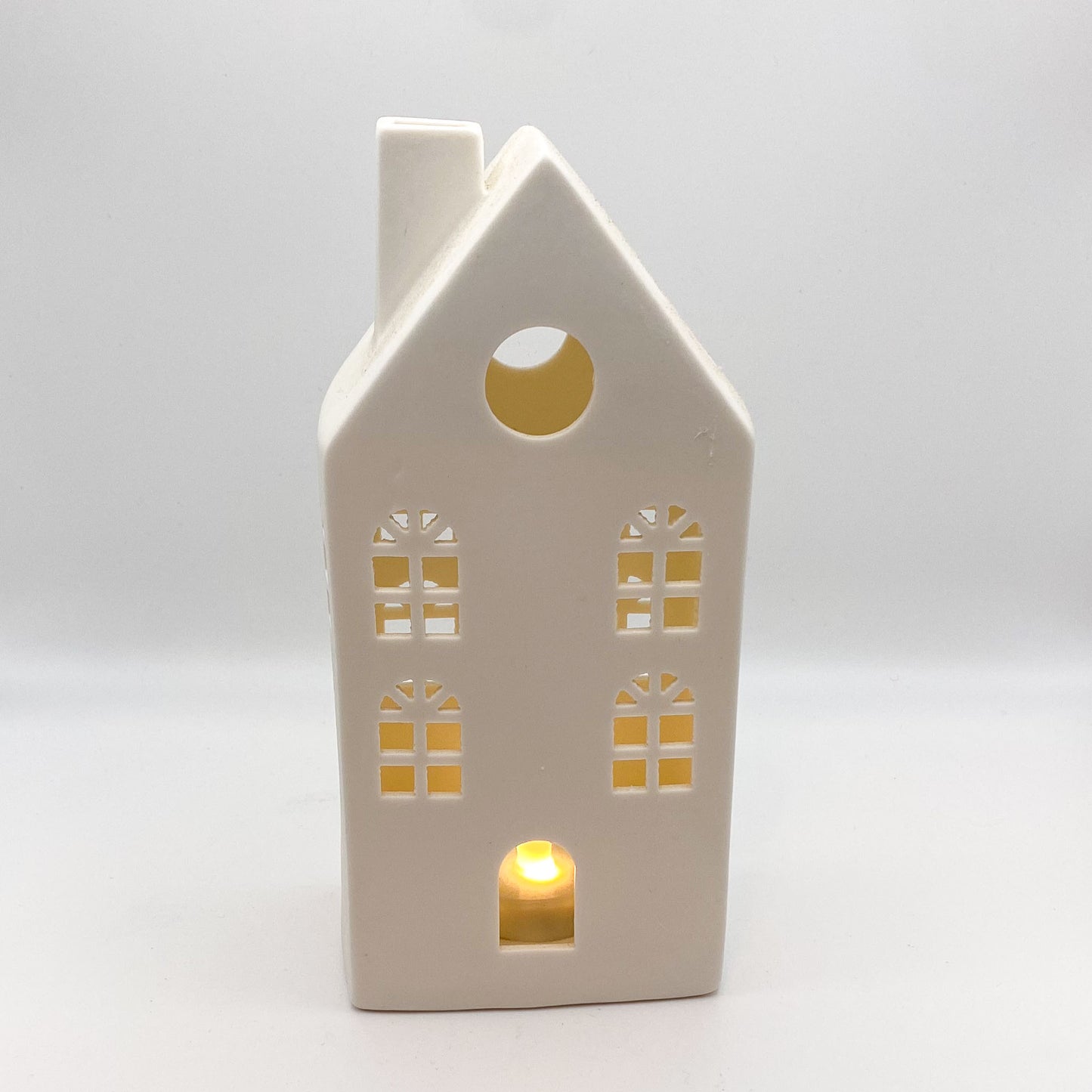 Teelichthaus – Gemütliches Leuchten für die kalte Jahreszeit