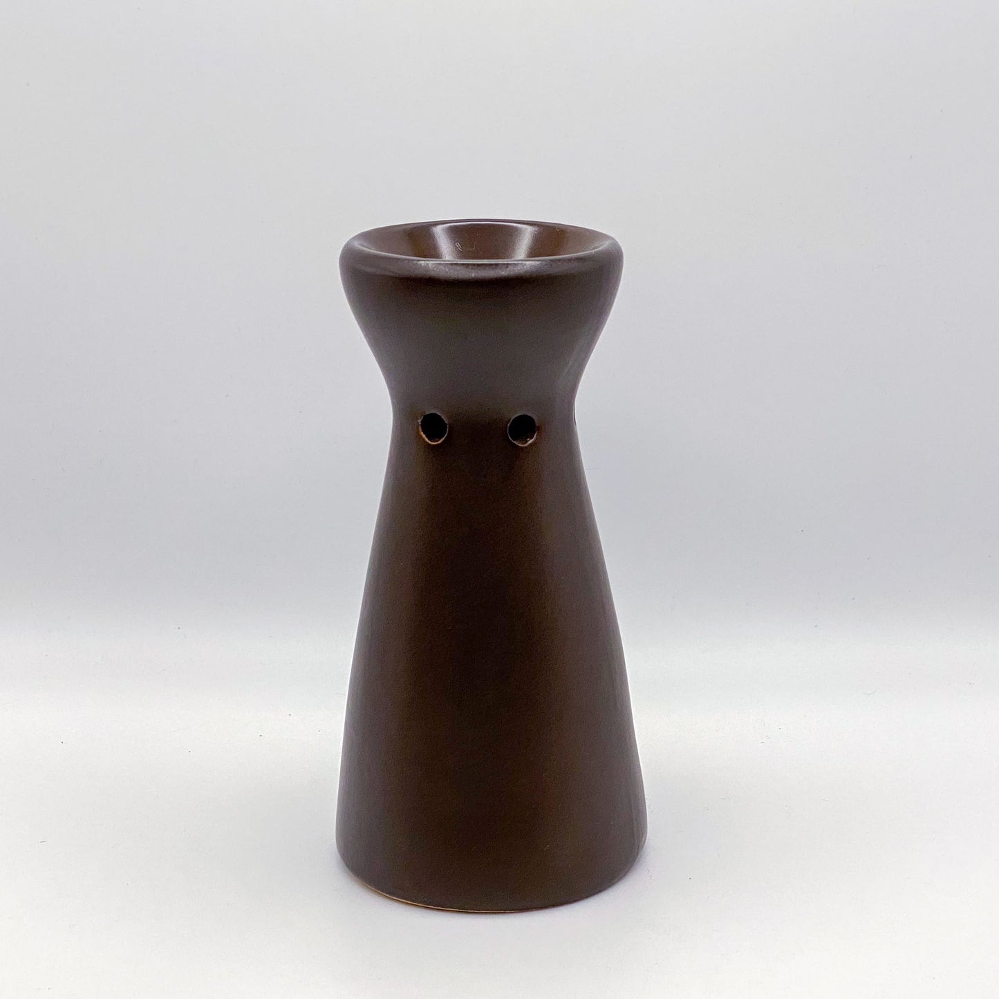 Duftlampe in Leuchtturmform und in elegantem Braun