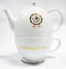 Tea-For-One Set: Very british! Mackwoods Fine Tea - Teekännchen mit Teetasse aus feinstem Porzellan