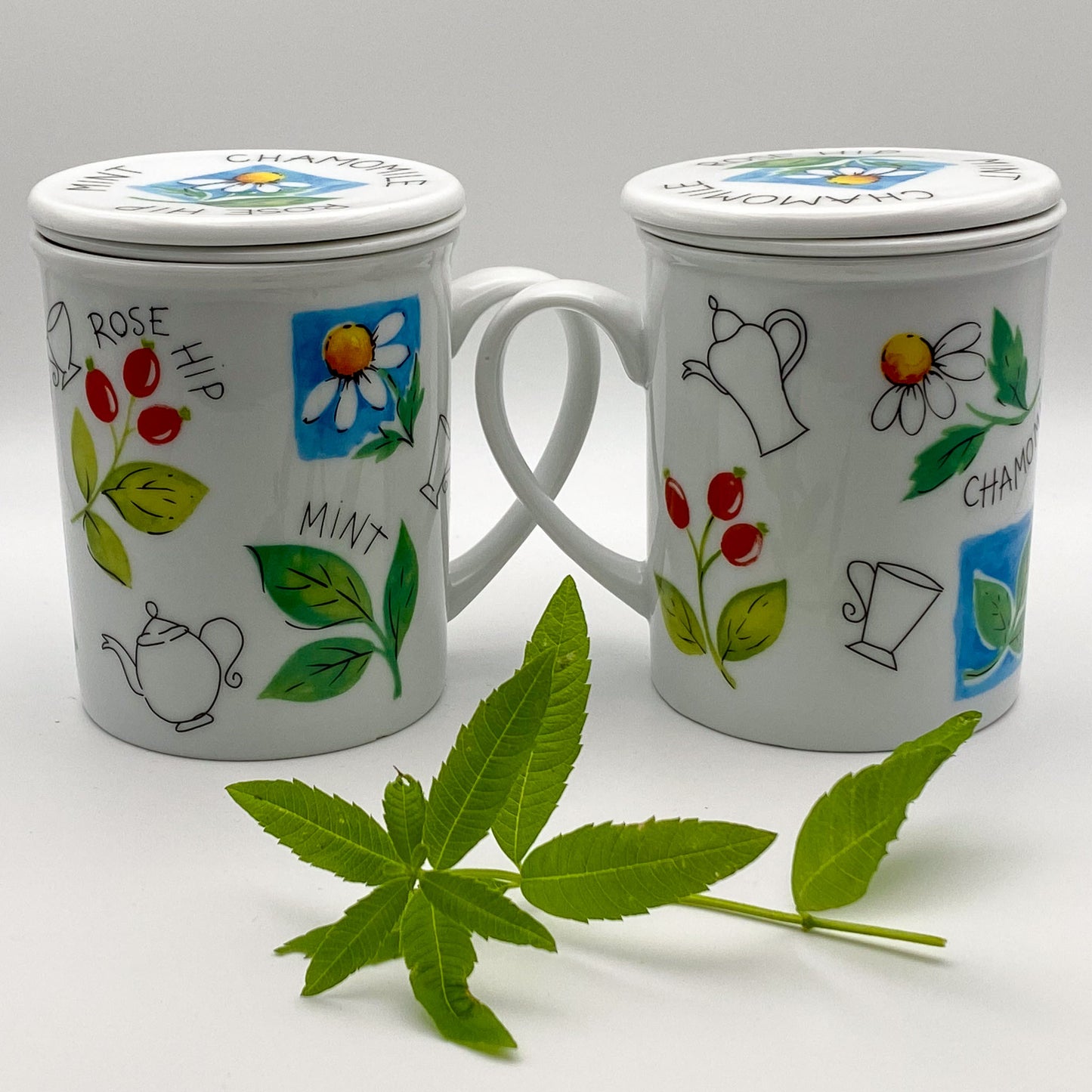 Becher: "Garden Herbs" mit verspielten Kräutermotiven - inkl. Sieb und Deckel